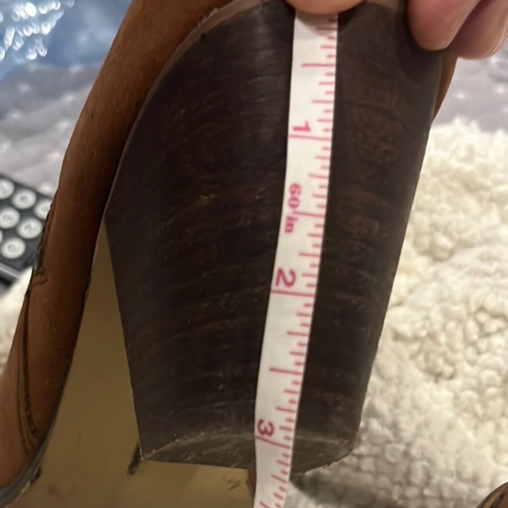 Steve Madden Tan Ankle Booties - Picture 2 of 9